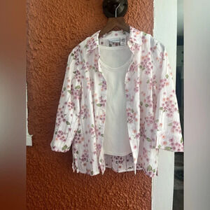 Alfred Dunner Womens Size 6Petite Pink Floral Button Up Blouse Top Spring